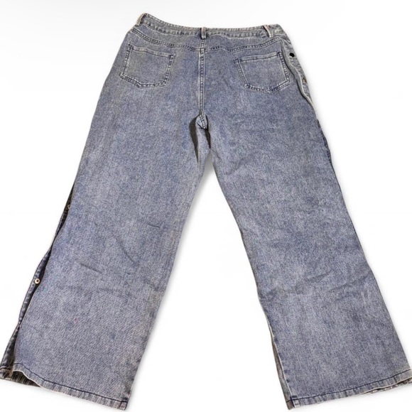 Women's Wide Leg Blue Denim Jeans - Picture 5 of 7